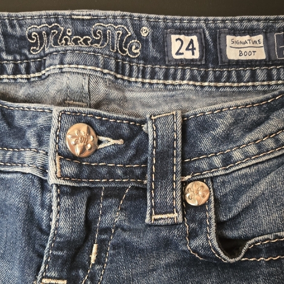 Miss Me Blue Jeans with Embellished Pockets - Picture 5 of 12